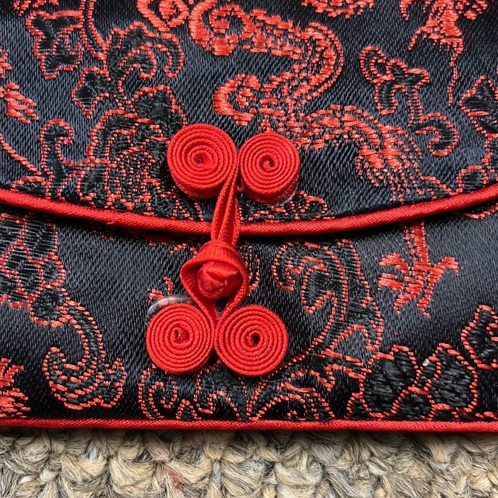 Asian Clutch - Picture 4 of 7